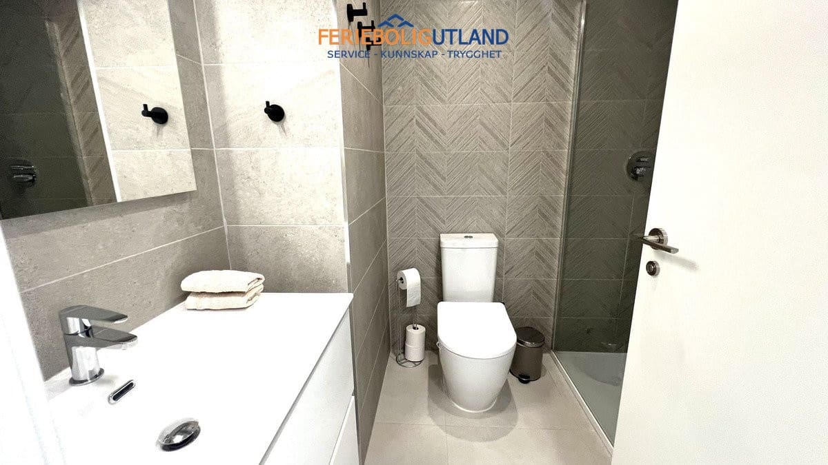 3 soveværelse Lejlighed til salg i Villamartin med swimmingpool garage - € 390.000 (Ref: 10001067)