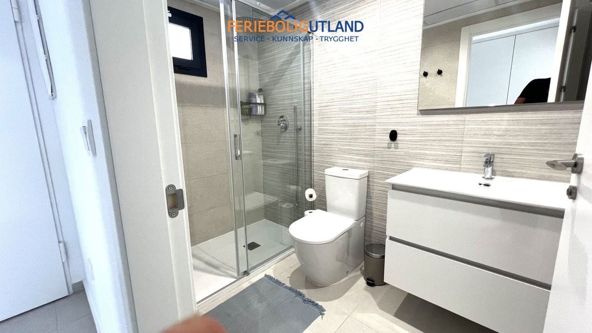 3 soveværelse Lejlighed til salg i Villamartin med swimmingpool garage - € 390.000 (Ref: 10001067)
