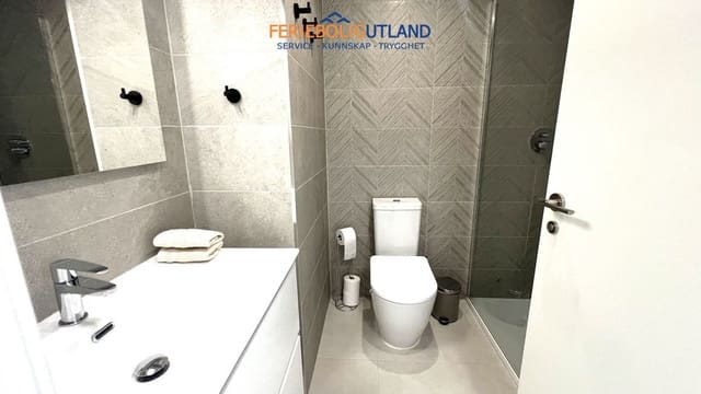 3 soveværelse Lejlighed til salg i Villamartin, Orihuela med swimmingpool garage - € 390.000 (Ref: 10001067)