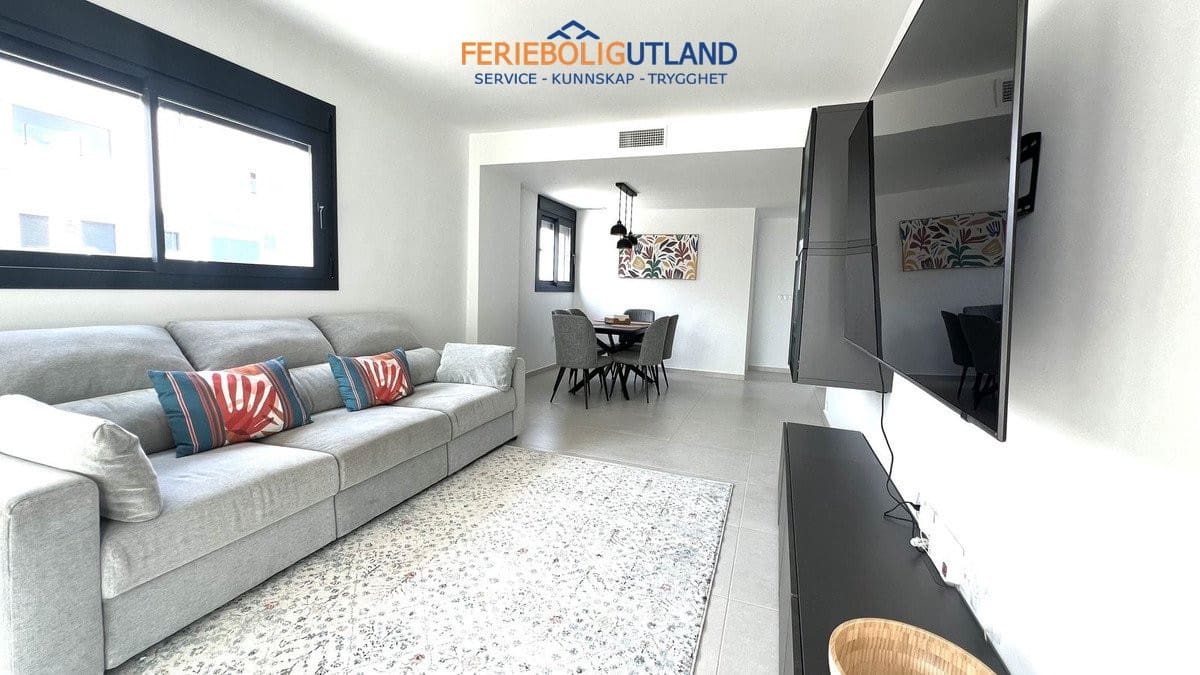 3 soveværelse Lejlighed til salg i Villamartin med swimmingpool garage - € 390.000 (Ref: 10001067)