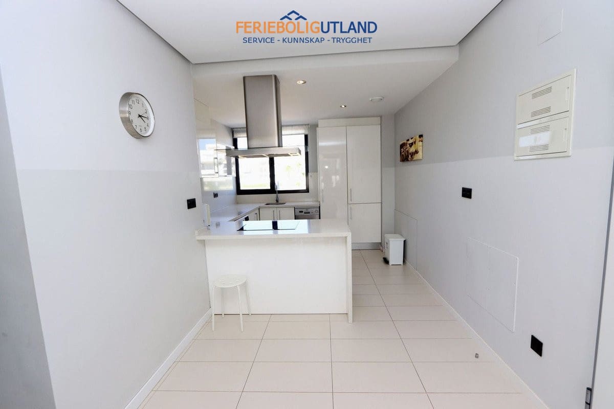 2 quarto Apartamento para venda em Villamartin com piscina garagem - 234 000 € (Ref: 10001069)