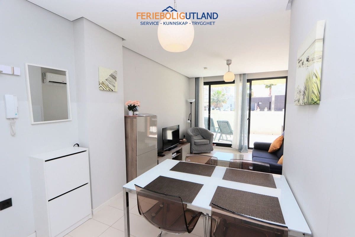 2 quarto Apartamento para venda em Villamartin com piscina garagem - 234 000 € (Ref: 10001069)
