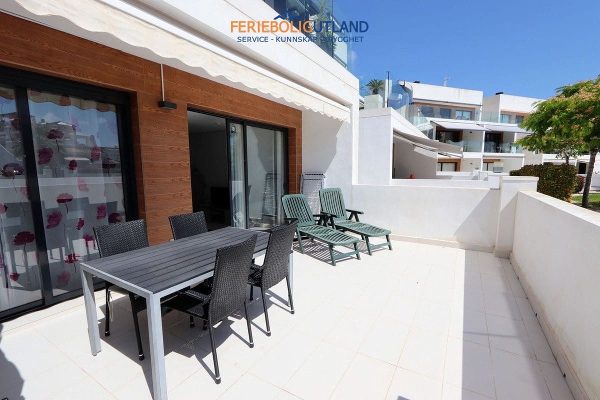 2 quarto Apartamento para venda em Villamartin com piscina garagem - 234 000 € (Ref: 10001069)