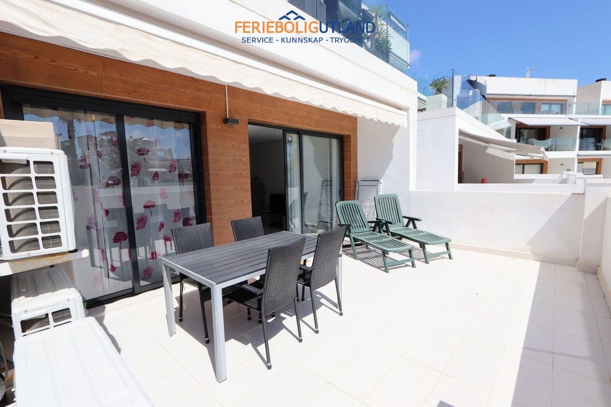 2 quarto Apartamento para venda em Villamartin com piscina garagem - 234 000 € (Ref: 10001069)