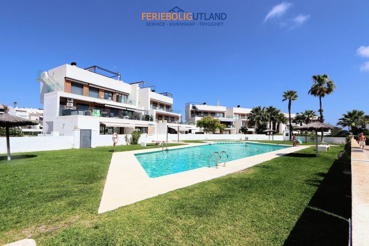 2 quarto Apartamento para venda em Villamartin com piscina garagem - 234 000 € (Ref: 10001069)