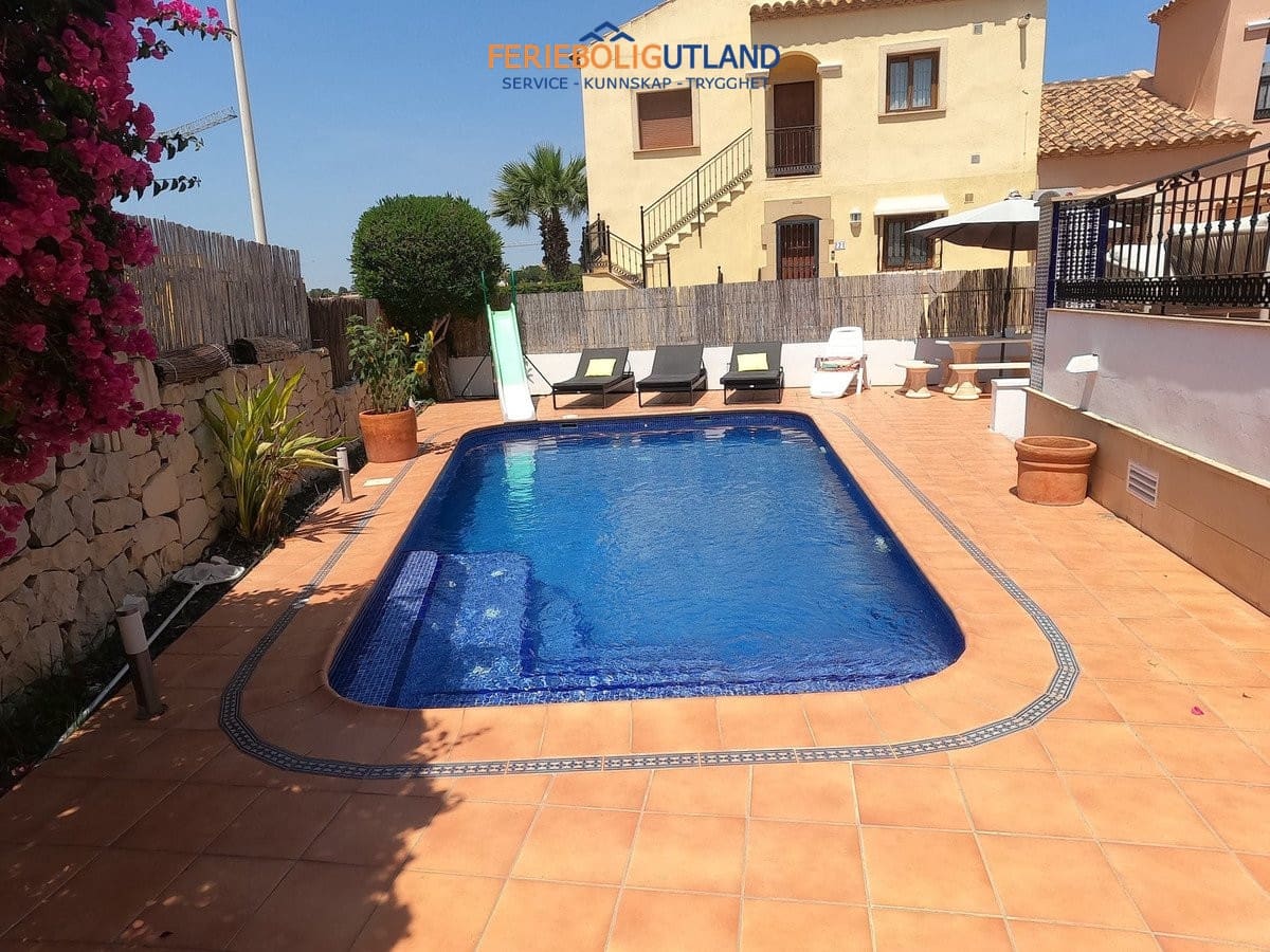 3 sovrum Villa till salu i Algorfa med pool garage - 449 995 € (Ref: 10001072)