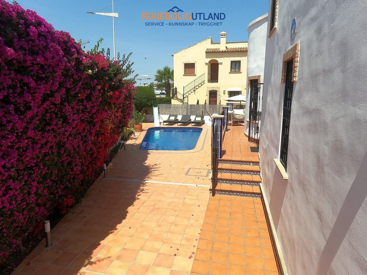 3 sovrum Villa till salu i Algorfa med pool garage - 449 995 € (Ref: 10001072)