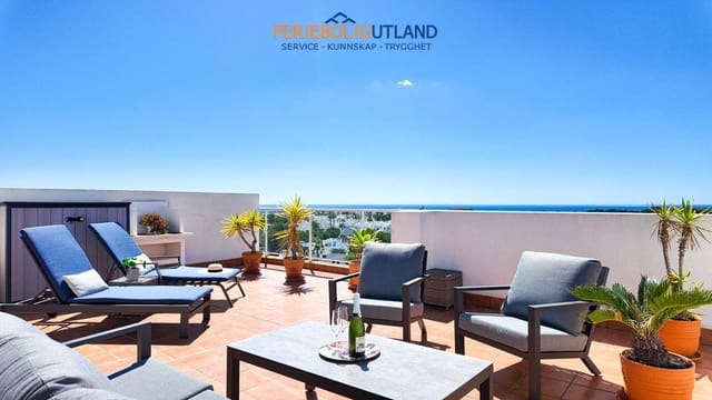 Ático de 2 habitaciones en Villamartin, Orihuela en venta con piscina garaje - 249.000 € (Ref: 10001073)