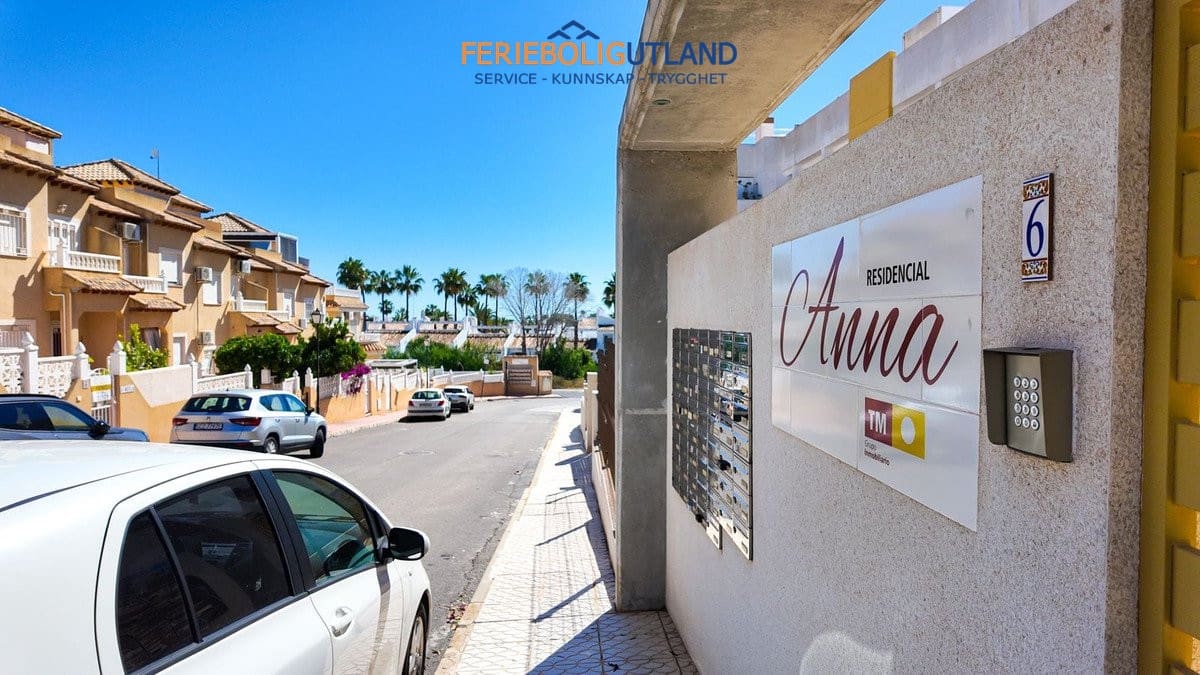 2 quarto Penthouse para venda em Villamartin com piscina garagem - 249 000 € (Ref: 10001073)