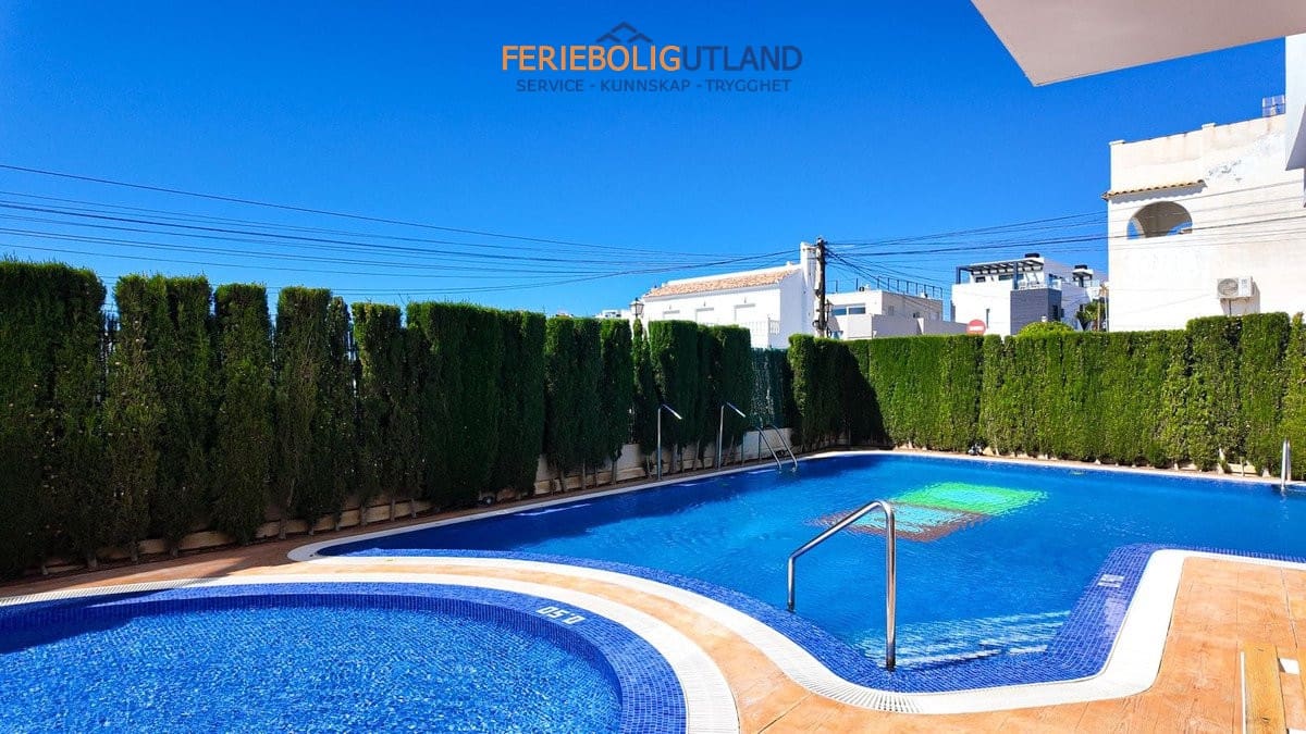 2 quarto Penthouse para venda em Villamartin com piscina garagem - 249 000 € (Ref: 10001073)