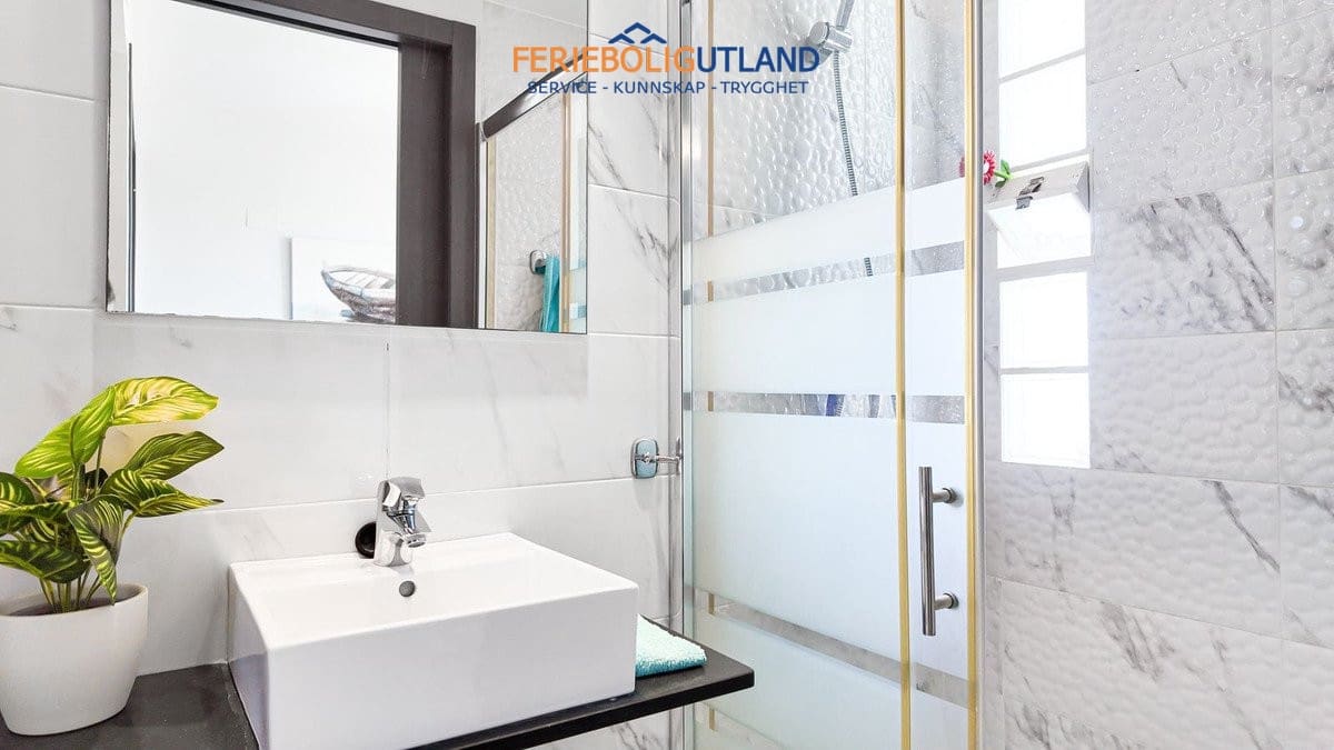 2 quarto Penthouse para venda em Villamartin com piscina garagem - 249 000 € (Ref: 10001073)