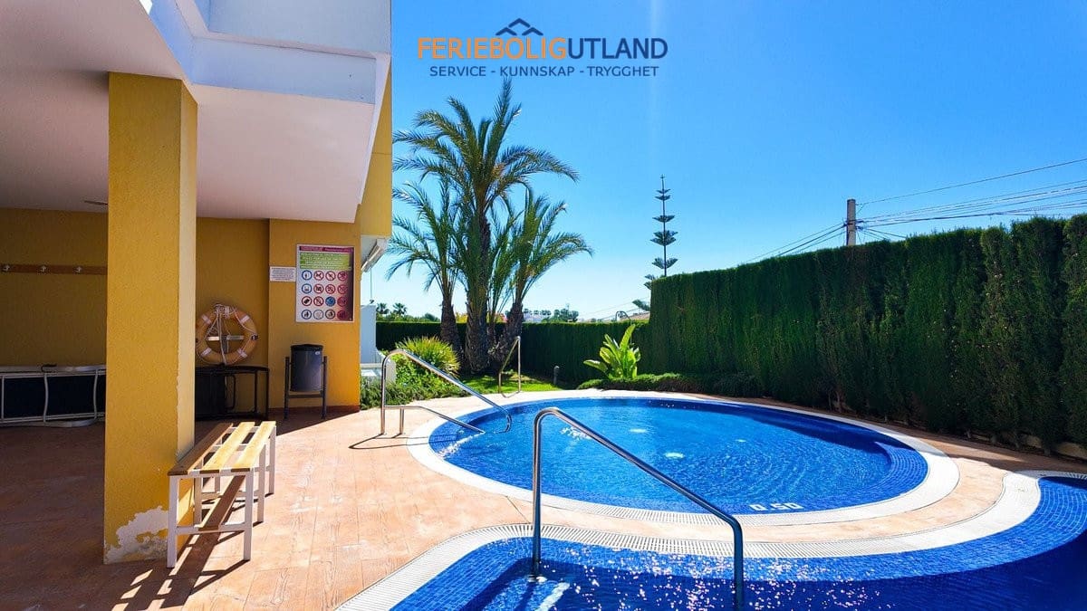 2 quarto Penthouse para venda em Villamartin com piscina garagem - 249 000 € (Ref: 10001073)