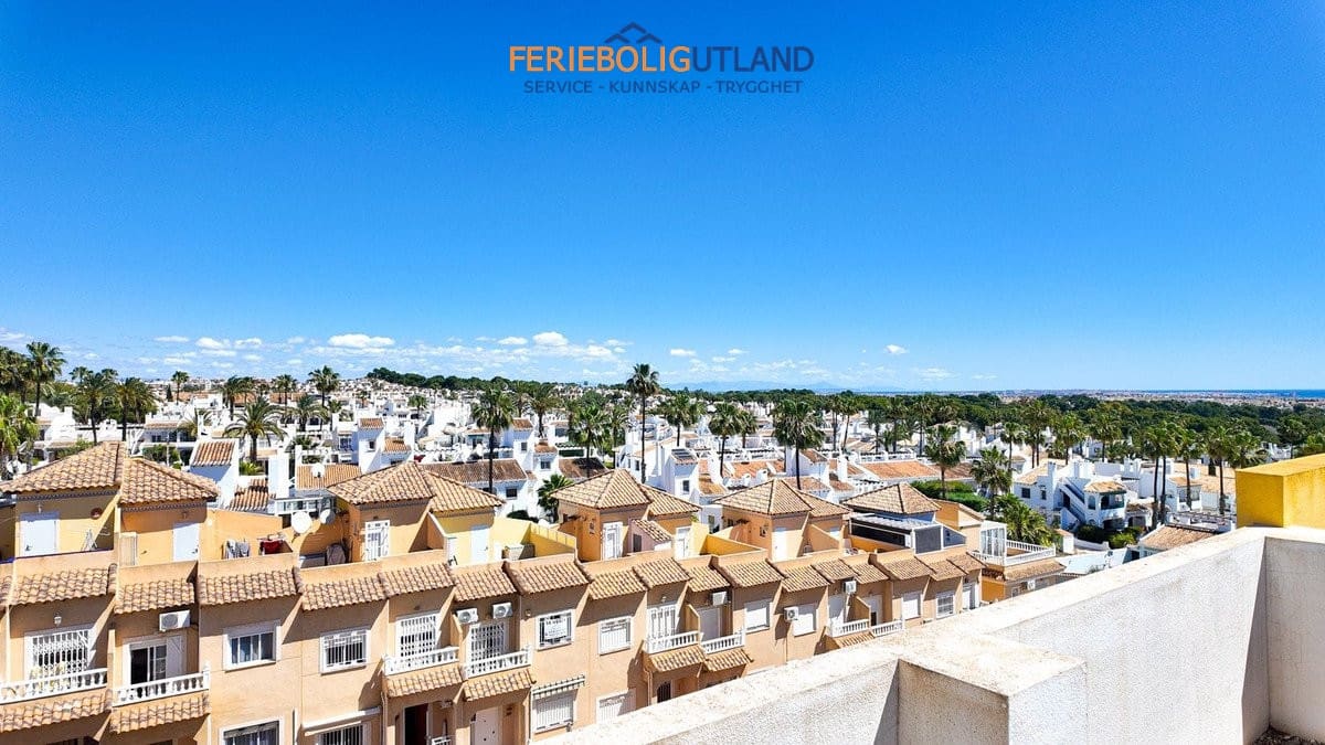 2 quarto Penthouse para venda em Villamartin com piscina garagem - 249 000 € (Ref: 10001073)