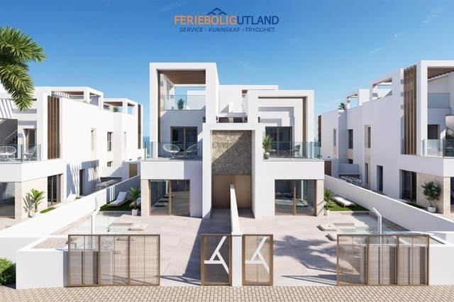 3 soveværelse Byhus til salg i Los Alcázares med swimmingpool garage - € 469.000 (Ref: 10001076)