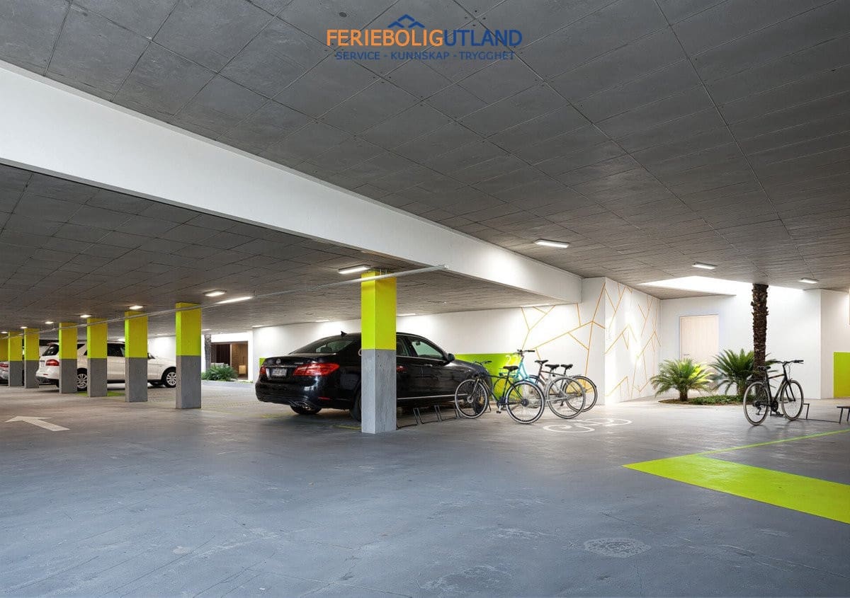 3 soveværelse Byhus til salg i Los Alcazares med swimmingpool garage - € 469.000 (Ref: 10001076)