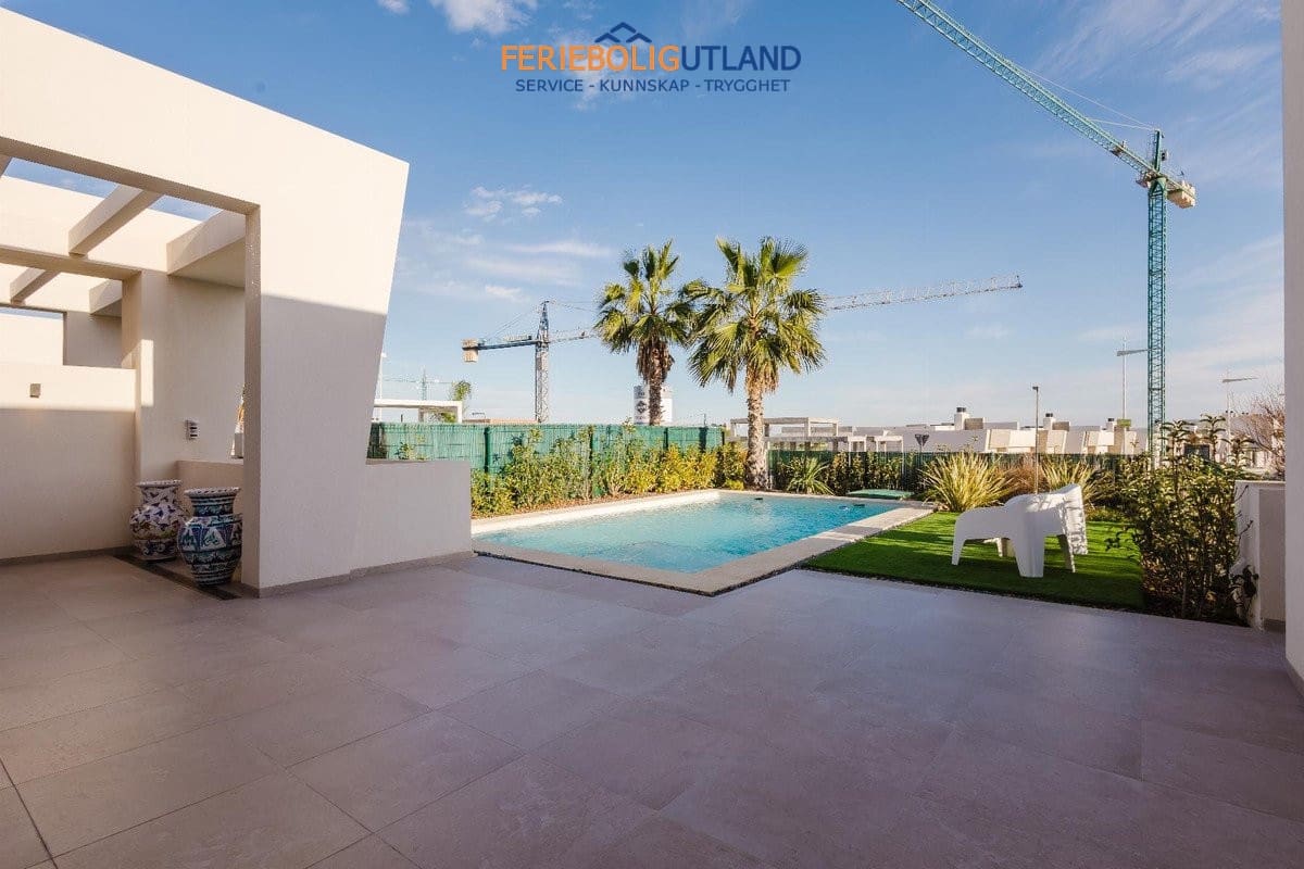 4 quarto Moradia para venda em Algorfa com piscina garagem - 750 000 € (Ref: 10001077)