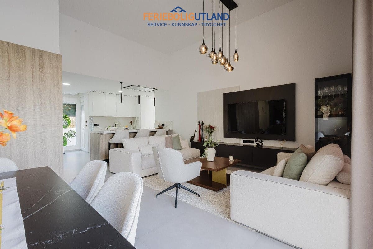 4 quarto Moradia para venda em Algorfa com piscina garagem - 750 000 € (Ref: 10001077)