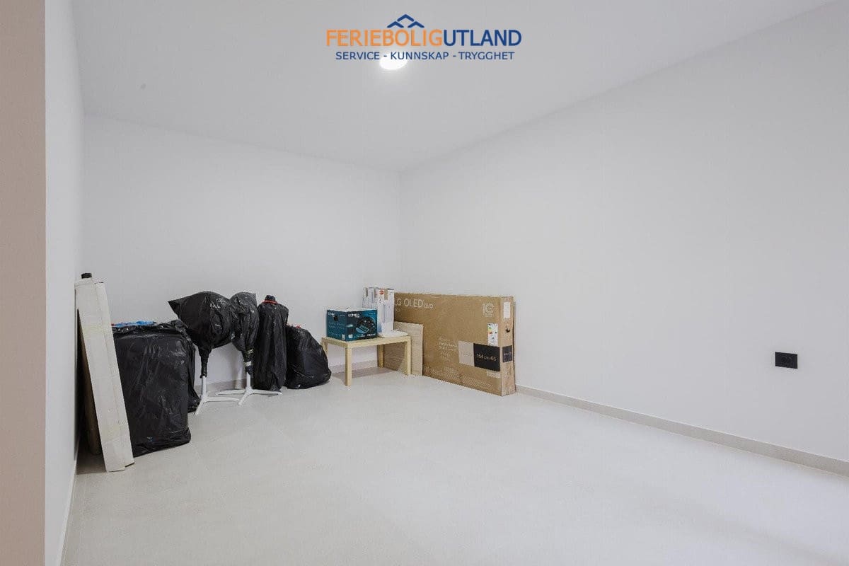 4 quarto Moradia para venda em Algorfa com piscina garagem - 750 000 € (Ref: 10001077)
