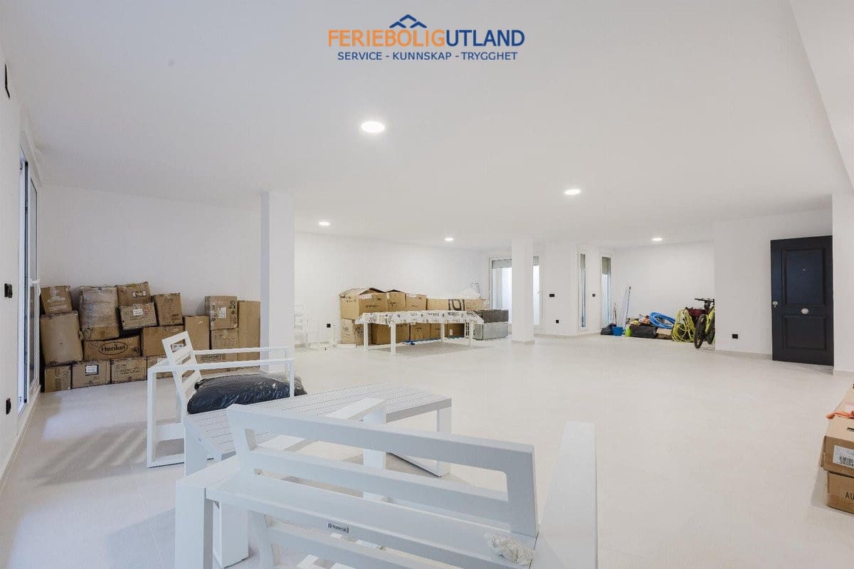 4 quarto Moradia para venda em Algorfa com piscina garagem - 750 000 € (Ref: 10001077)