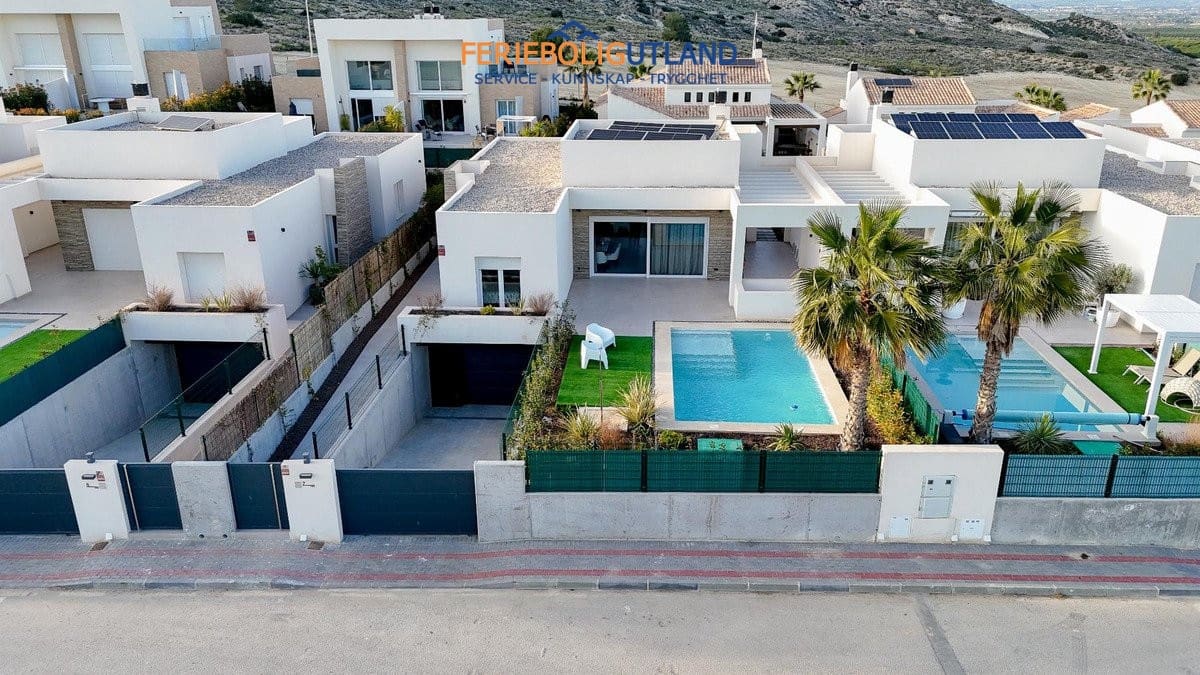4 quarto Moradia para venda em Algorfa com piscina garagem - 750 000 € (Ref: 10001077)