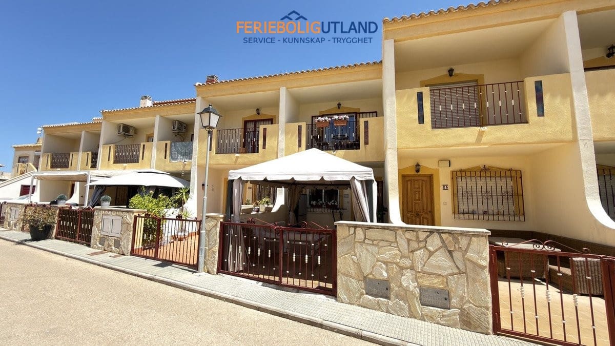3 camera da letto Casa in vendita in La Zenia con piscina garage - 220.950 € (Rif: 10001079)