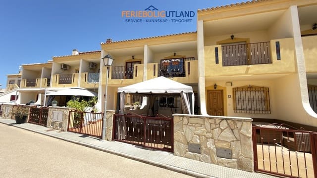 Casa de 3 habitaciones en La Zenia, Orihuela en venta con piscina garaje - 220.950 € (Ref: 10001079)