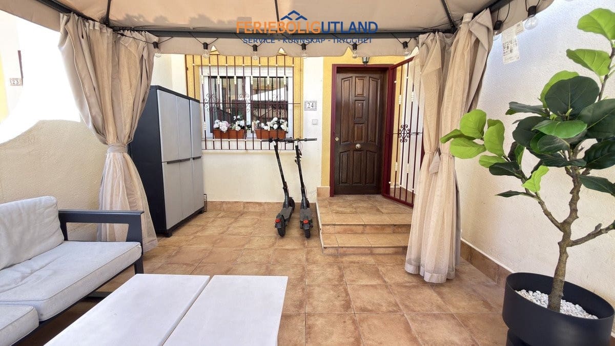 3 camera da letto Casa in vendita in La Zenia con piscina garage - 220.950 € (Rif: 10001079)