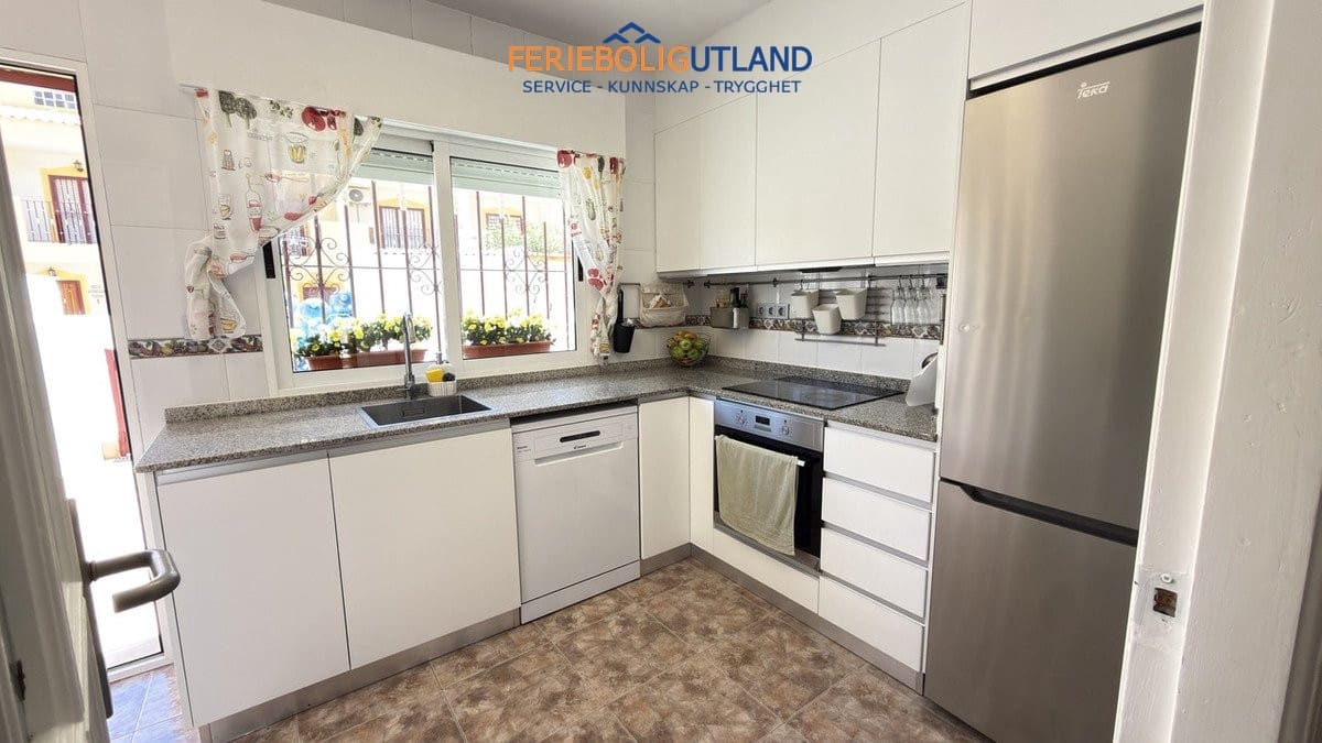 3 camera da letto Casa in vendita in La Zenia con piscina garage - 220.950 € (Rif: 10001079)