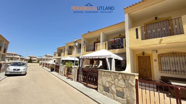 Casa de 3 habitaciones en La Zenia, Orihuela en venta con piscina garaje - 220.950 € (Ref: 10001079)