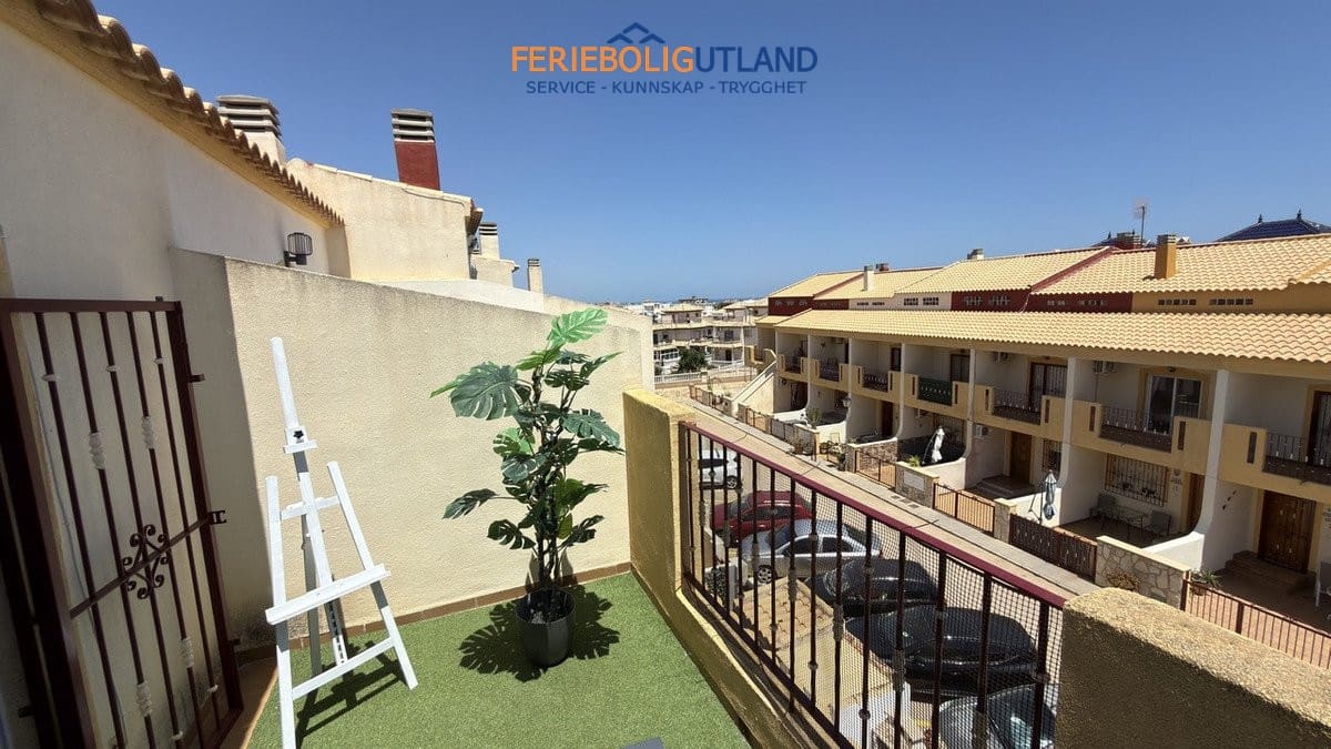 3 camera da letto Casa in vendita in La Zenia con piscina garage - 220.950 € (Rif: 10001079)