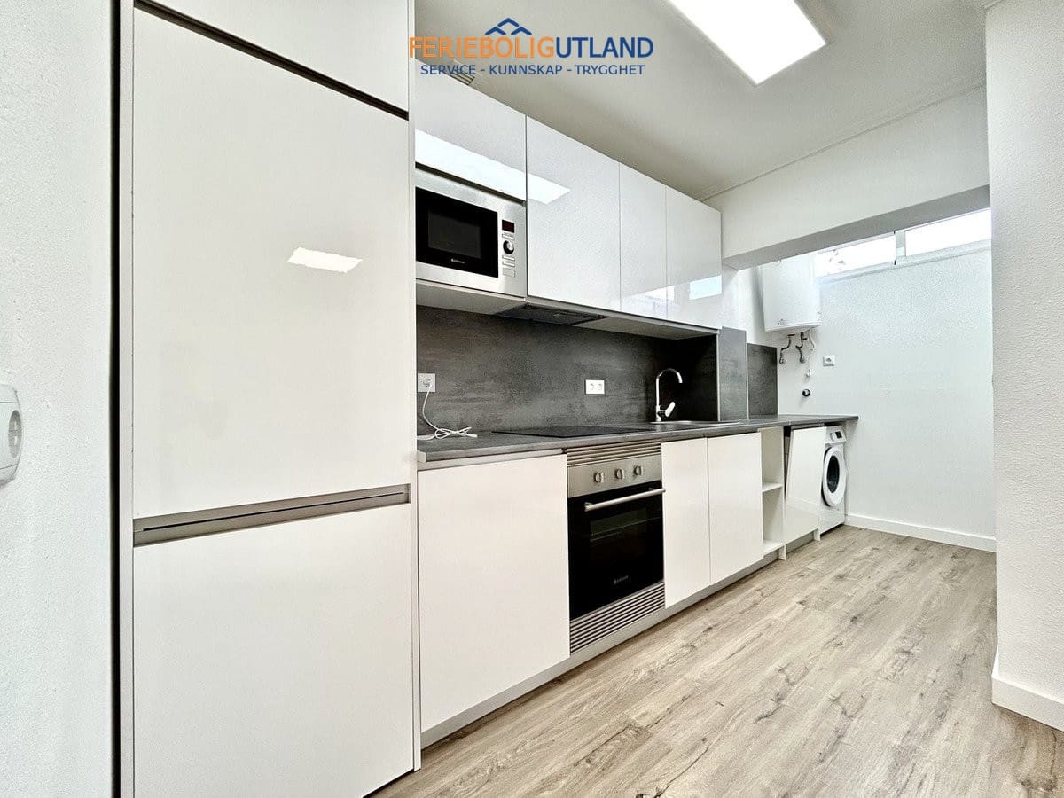 2 soveværelse Lejlighed til salg i Villamartin med garage - € 199.000 (Ref: 10001080)