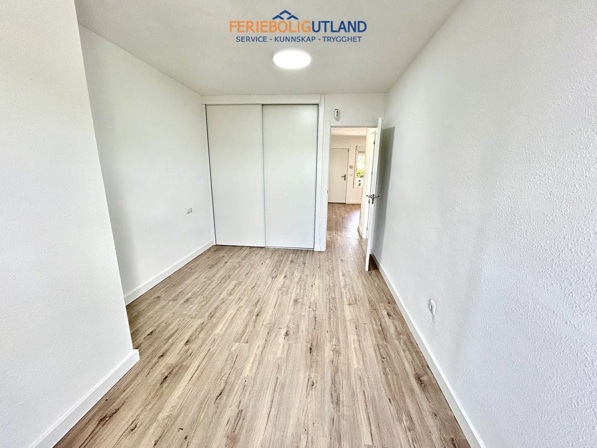 2 soveværelse Lejlighed til salg i Villamartin med garage - € 199.000 (Ref: 10001080)