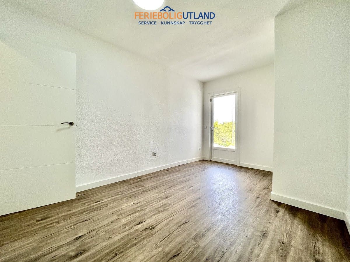 2 soveværelse Lejlighed til salg i Villamartin med garage - € 199.000 (Ref: 10001080)