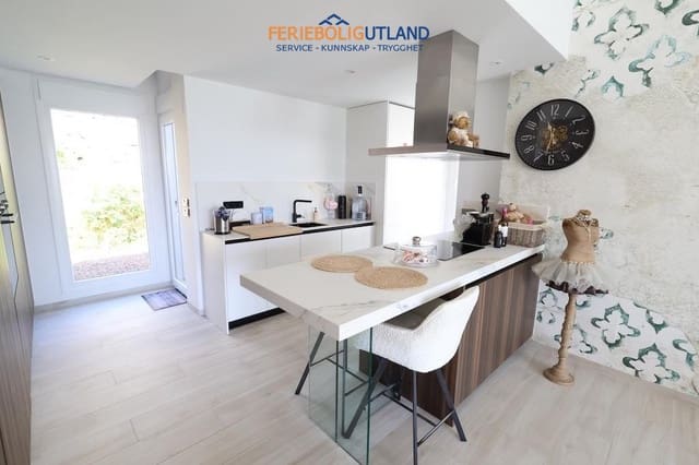 3 sypialnia Willa na sprzedaż w Algorfa z basenem garażem - 510 000 € (Ref: 10001084)