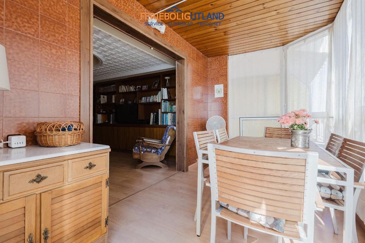 3 makuuhuone Huoneisto myytävänä paikassa Torrevieja mukana uima-altaan - 239 000 € (Ref: 10001086)