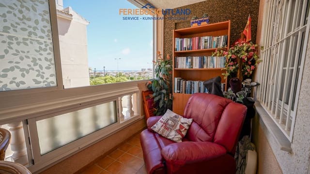 Apartamento de 3 habitaciones en Aguas Nuevas, Torrevieja en venta con piscina garaje - 199.000 € (Ref: 10001088)