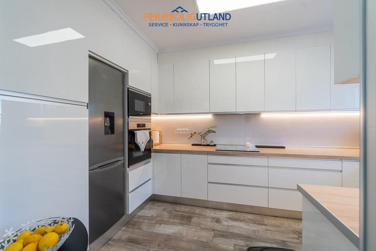 4 sypialnia Willa na sprzedaż w San Miguel de Salinas z basenem garażem - 399 000 € (Ref: 10001090)