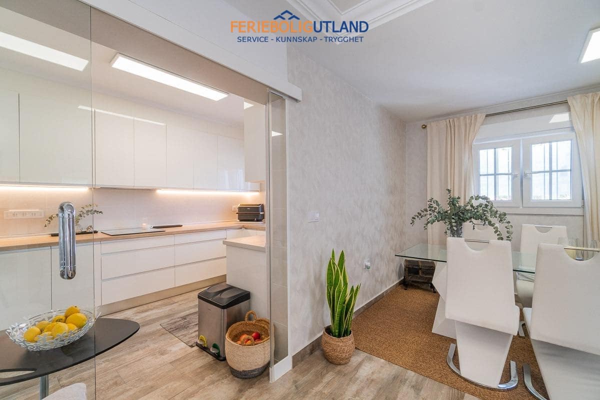 4 sypialnia Willa na sprzedaż w San Miguel de Salinas z basenem garażem - 399 000 € (Ref: 10001090)