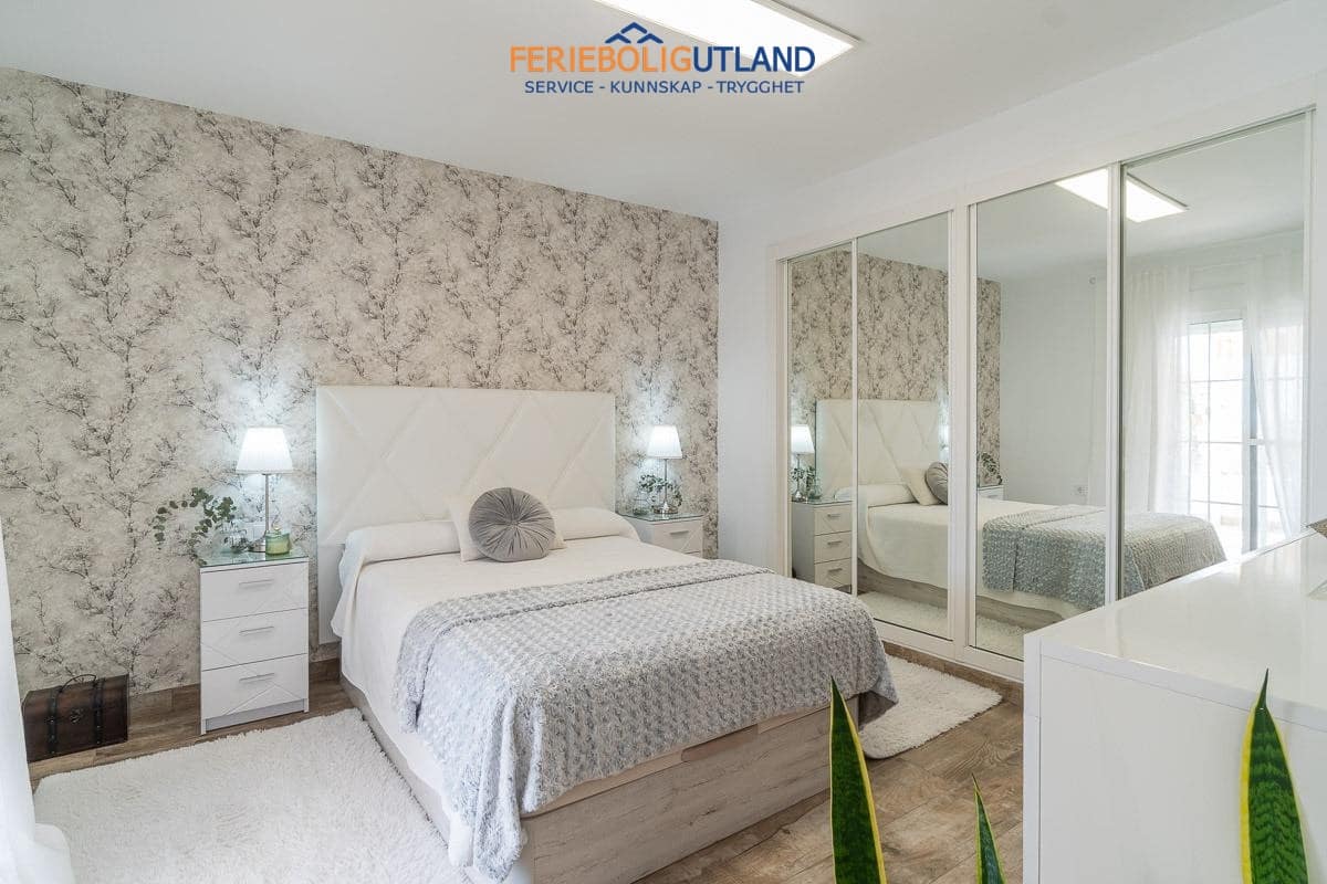 4 sypialnia Willa na sprzedaż w San Miguel de Salinas z basenem garażem - 399 000 € (Ref: 10001090)