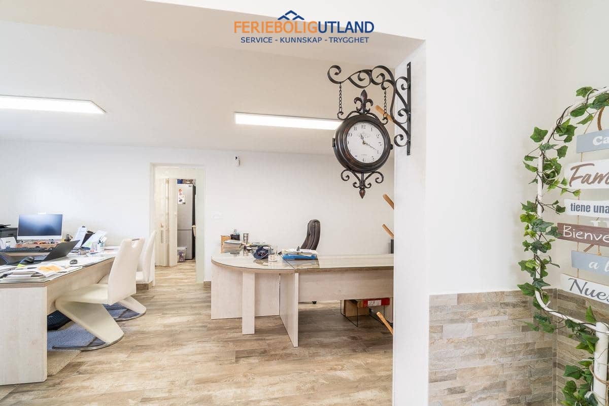 4 sypialnia Willa na sprzedaż w San Miguel de Salinas z basenem garażem - 399 000 € (Ref: 10001090)