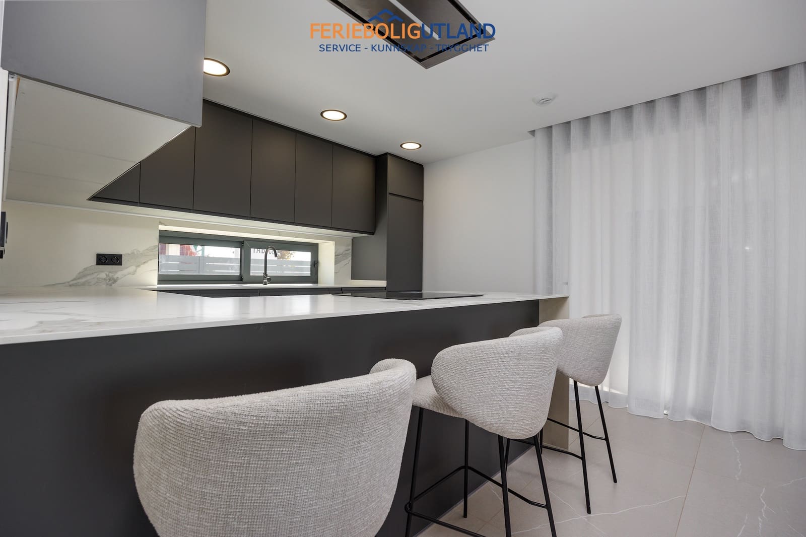 3 slaapkamer Villa te koop in Aguas Nuevas met zwembad - € 595.000 (Ref: 10001091)
