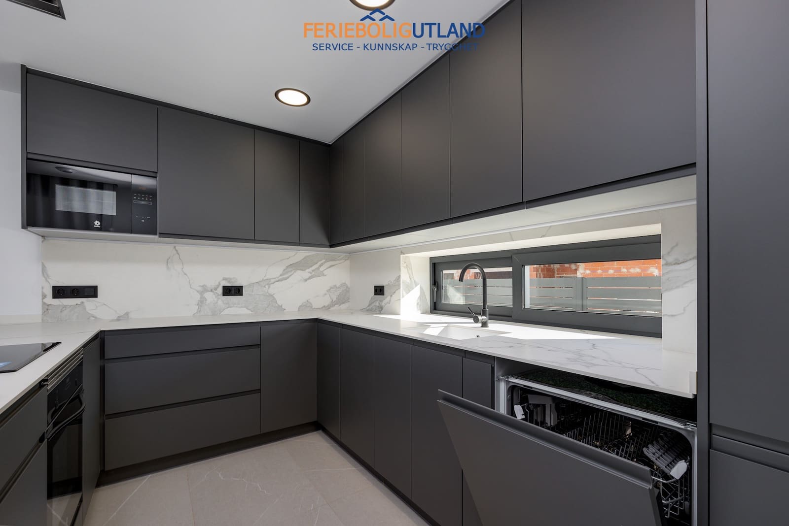 3 slaapkamer Villa te koop in Aguas Nuevas met zwembad - € 595.000 (Ref: 10001091)