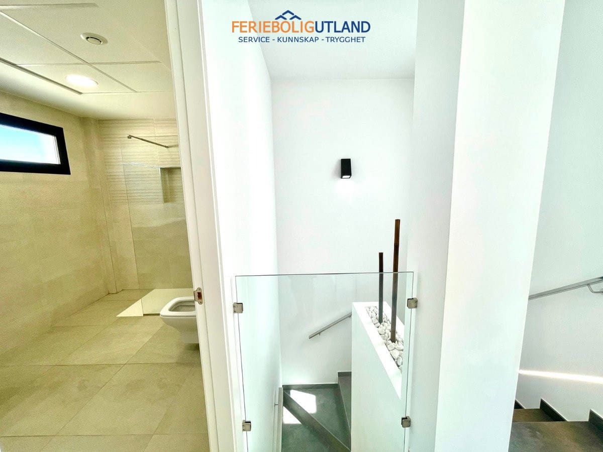 3 camera da letto Villa in vendita in Benijofar con piscina garage - 399.000 € (Rif: 10001095)