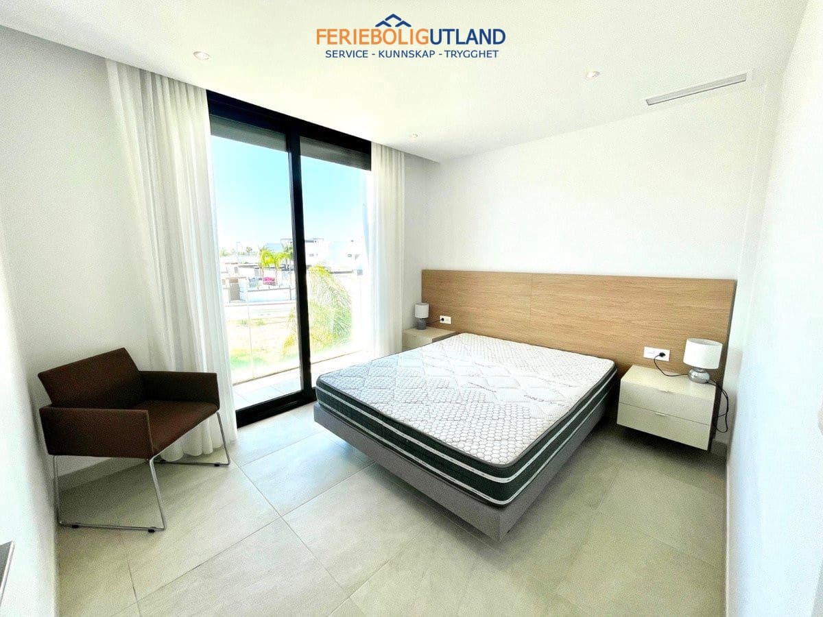 3 camera da letto Villa in vendita in Benijofar con piscina garage - 399.000 € (Rif: 10001095)