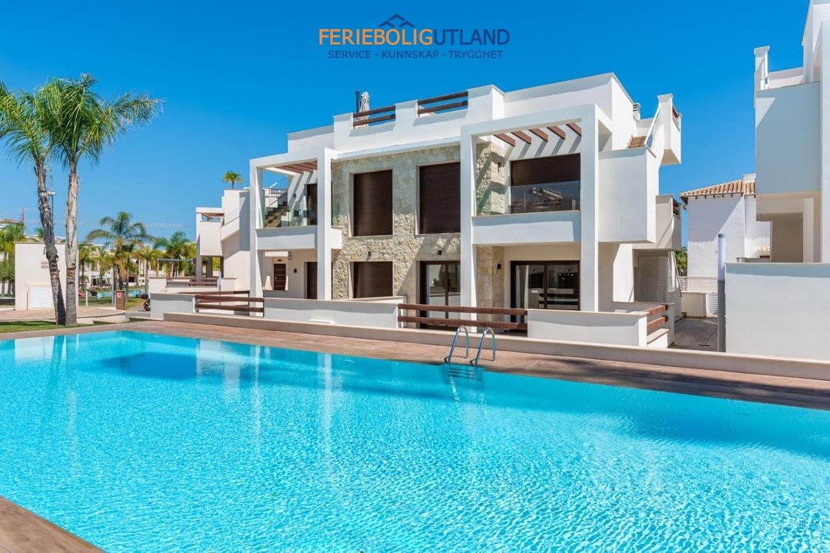 3 sypialnia Apartament na sprzedaż w Torrevieja z basenem garażem - 310 000 € (Ref: 10001096)