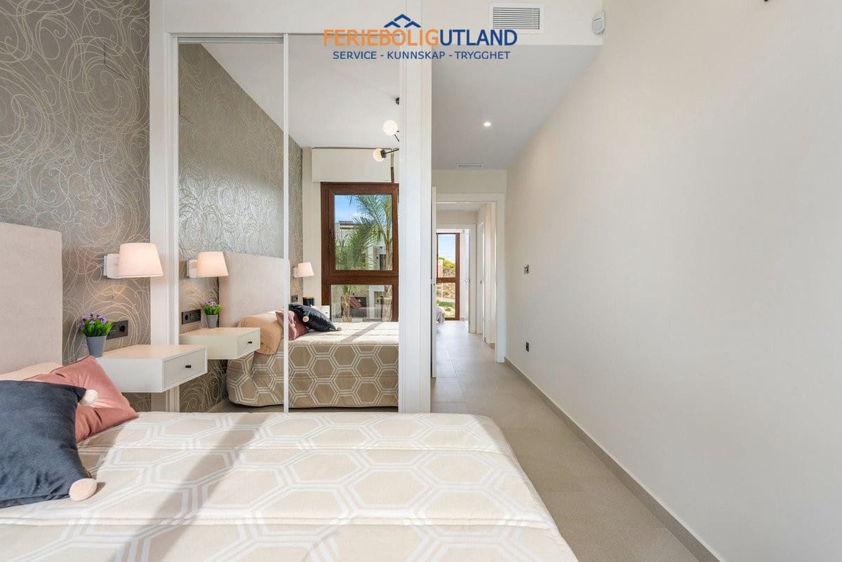 3 sypialnia Apartament na sprzedaż w Torrevieja z basenem garażem - 310 000 € (Ref: 10001096)