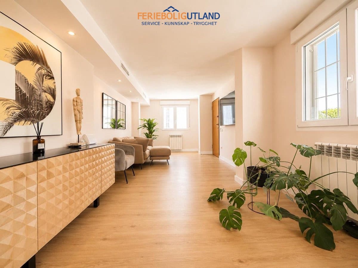 4 soveværelse Villa til salg i Campoamor med swimmingpool garage - € 1.225.000 (Ref: 10001098)