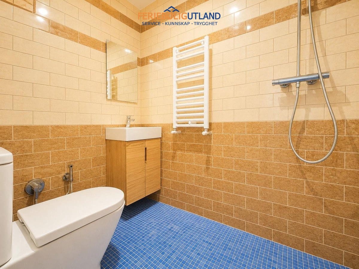 4 soveværelse Villa til salg i Campoamor med swimmingpool garage - € 1.225.000 (Ref: 10001098)