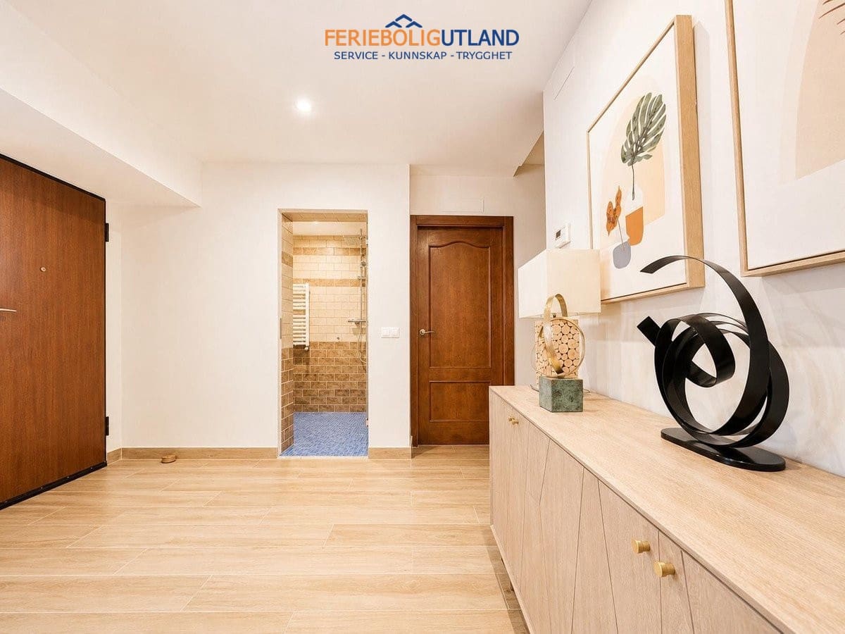 4 soveværelse Villa til salg i Campoamor med swimmingpool garage - € 1.225.000 (Ref: 10001098)