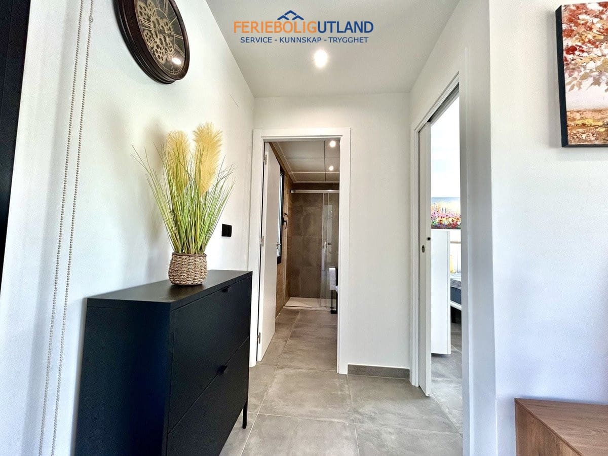 2 chambre Villa/Maison à vendre à Villamartin avec piscine garage - 425 000 € (Ref: 10001099)